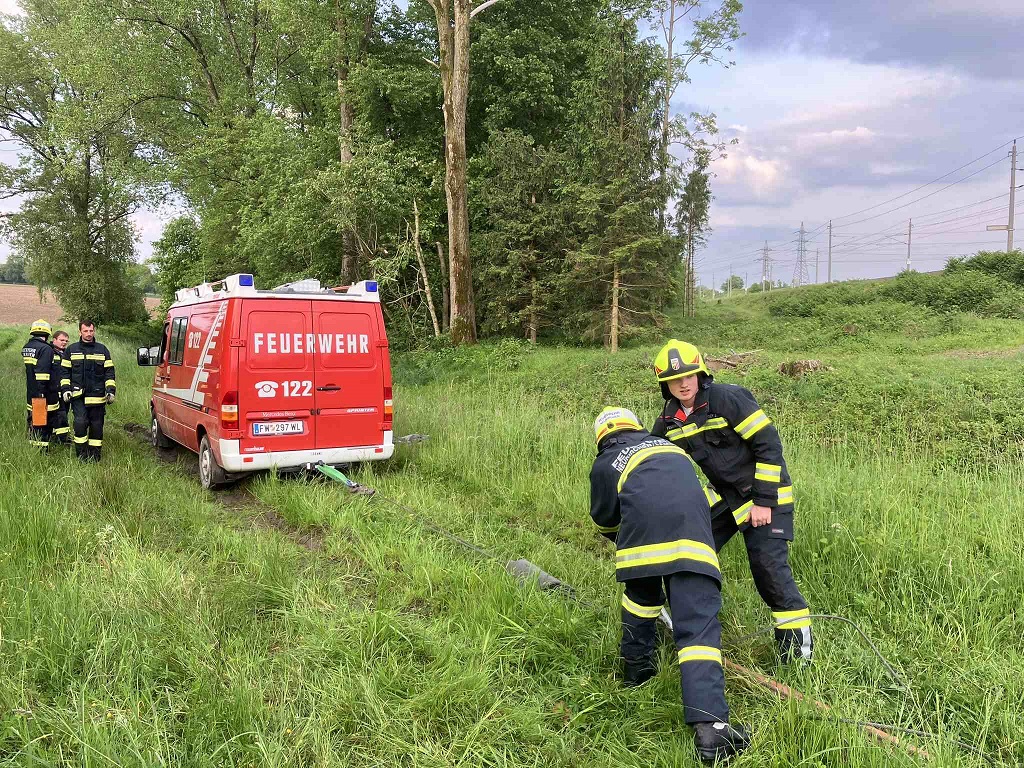 Fahrzeugbergung mittels Greifzug